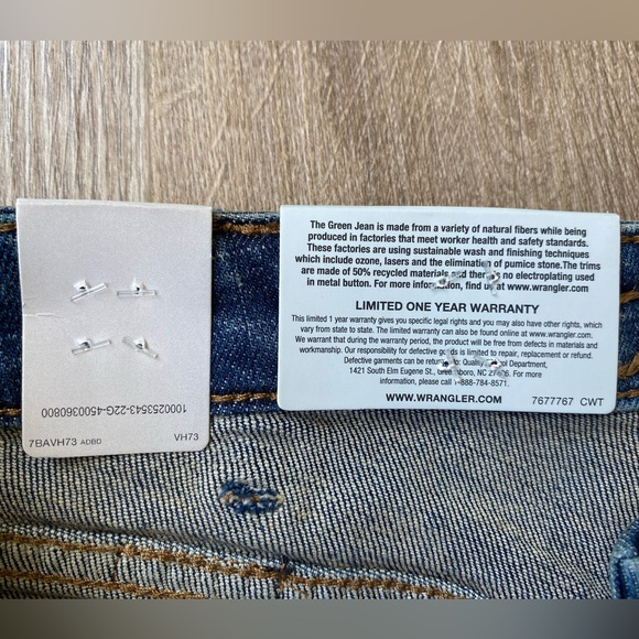 NWT 25x34 Wrangler Retro High Rise Trumpet Flare Jeans in Jenna - Picture 9 of 16